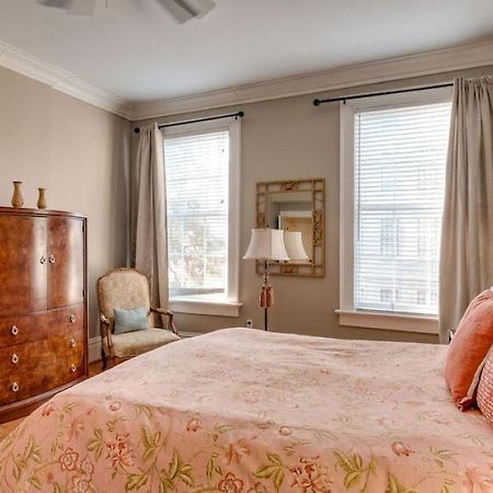 201 York #3 - Homey Downtown 2 Bedroom Steps From The River Savannah Extérieur photo