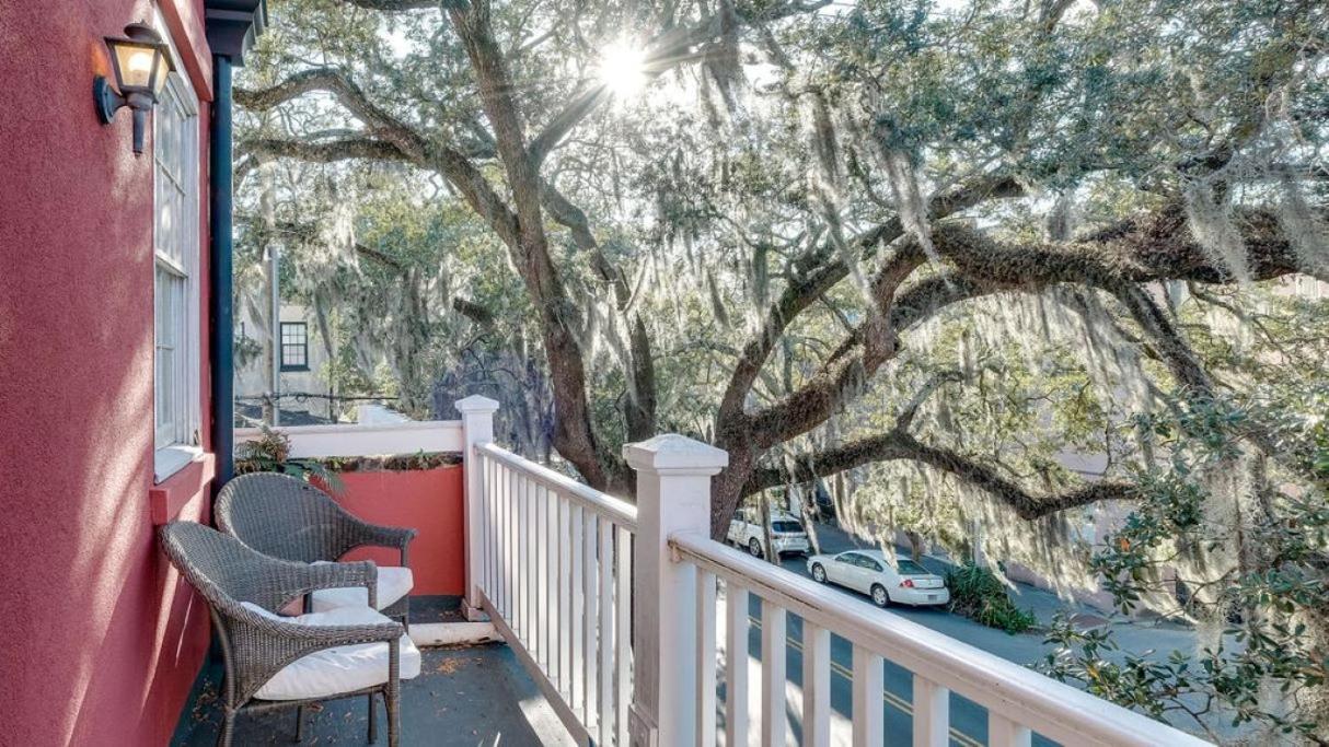 201 York #3 - Homey Downtown 2 Bedroom Steps From The River Savannah Extérieur photo